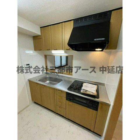 キッチン　※別部屋の参考写真になります。