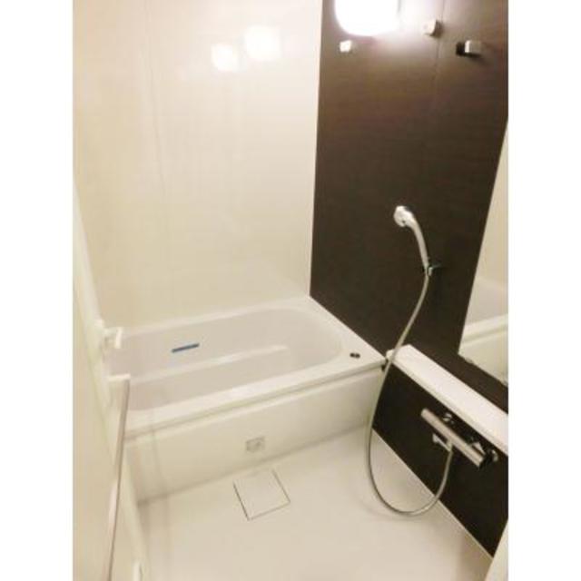 バス・シャワールーム　※写真は同タイプ住戸です。