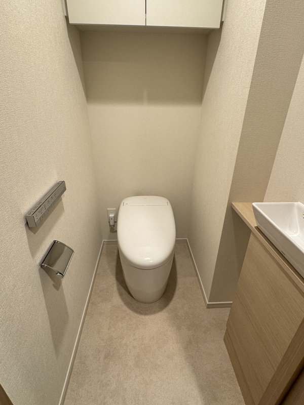トイレ　※別部屋の参考写真です。