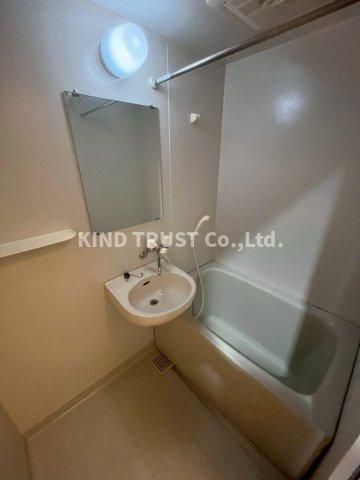 バス・シャワールーム　お風呂です