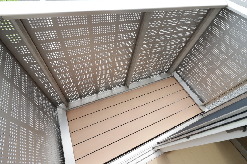 バルコニー　図面と現状に相違がある場合には現状を優先