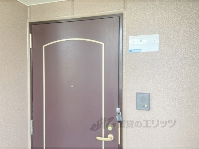 玄関　インターホン