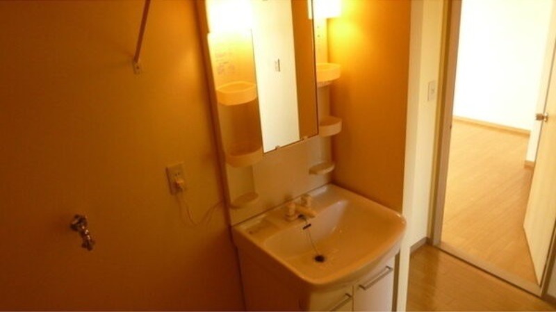 洗面設備　図面と現状に相違がある場合には現状を優先