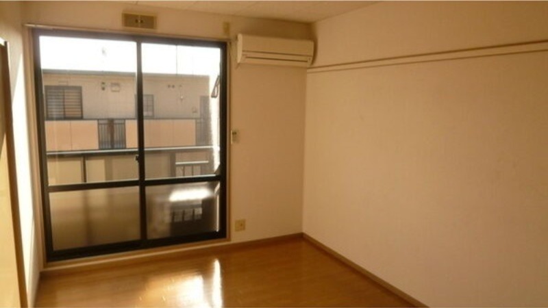 居室・リビング　図面と現状に相違がある場合には現状を優先