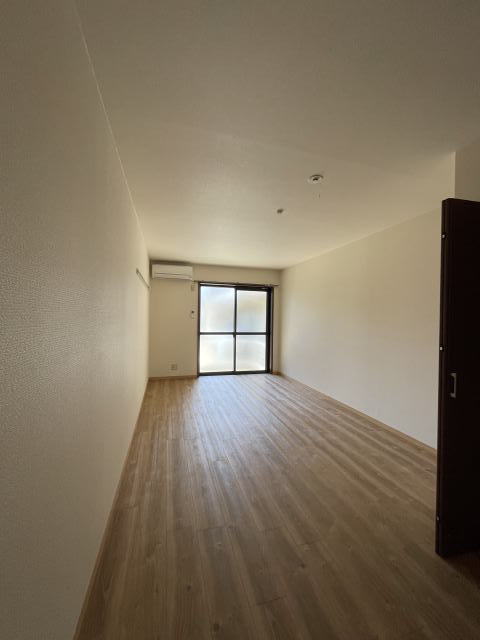 居室・リビング　同仕様