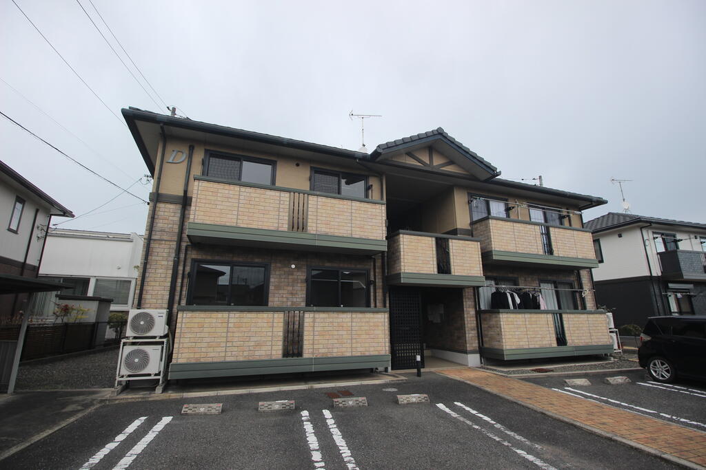建物外観　都市ガス2LDKのお部屋です！