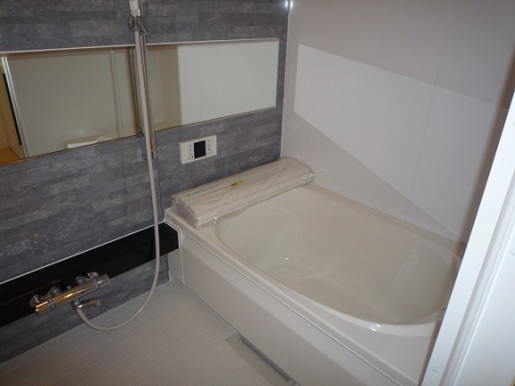 バス・シャワールーム　ゆったり過ごせるお風呂です