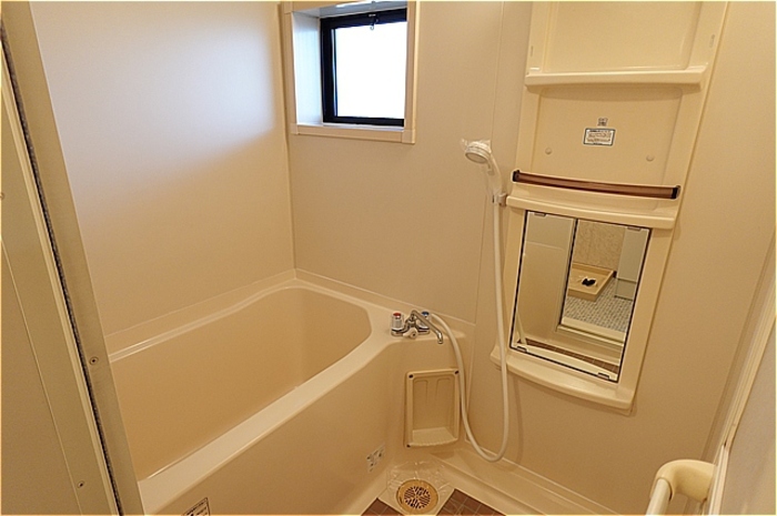 バス・シャワールーム　浴室