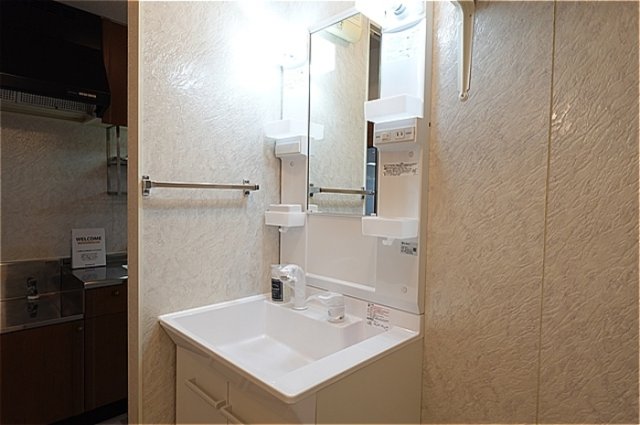 洗面設備　洗髪洗面化粧台