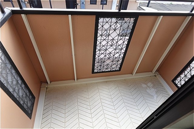 バルコニー　バルコニー