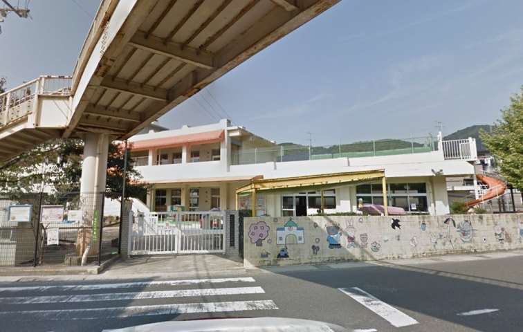 幼稚園・保育園　温品幼稚園（幼稚園・保育園）まで922m