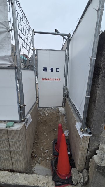 エントランス　建設中