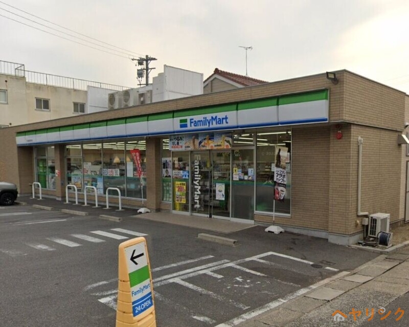 コンビニ　ファミリーマート名古屋松坂町店（コンビニ）まで575m