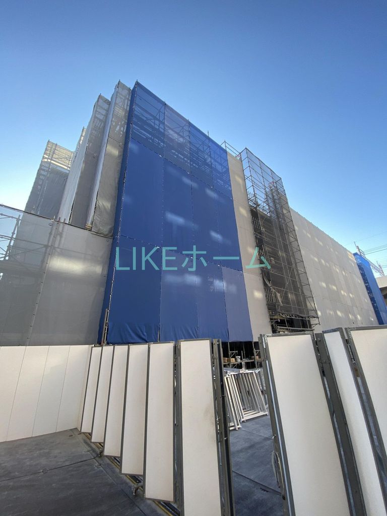 エントランス　バルコニー