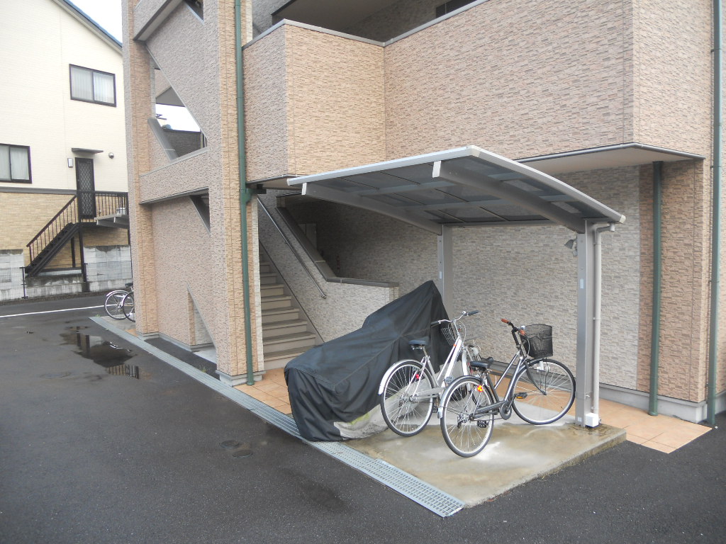 その他共有部分　自転車・バイク置き場