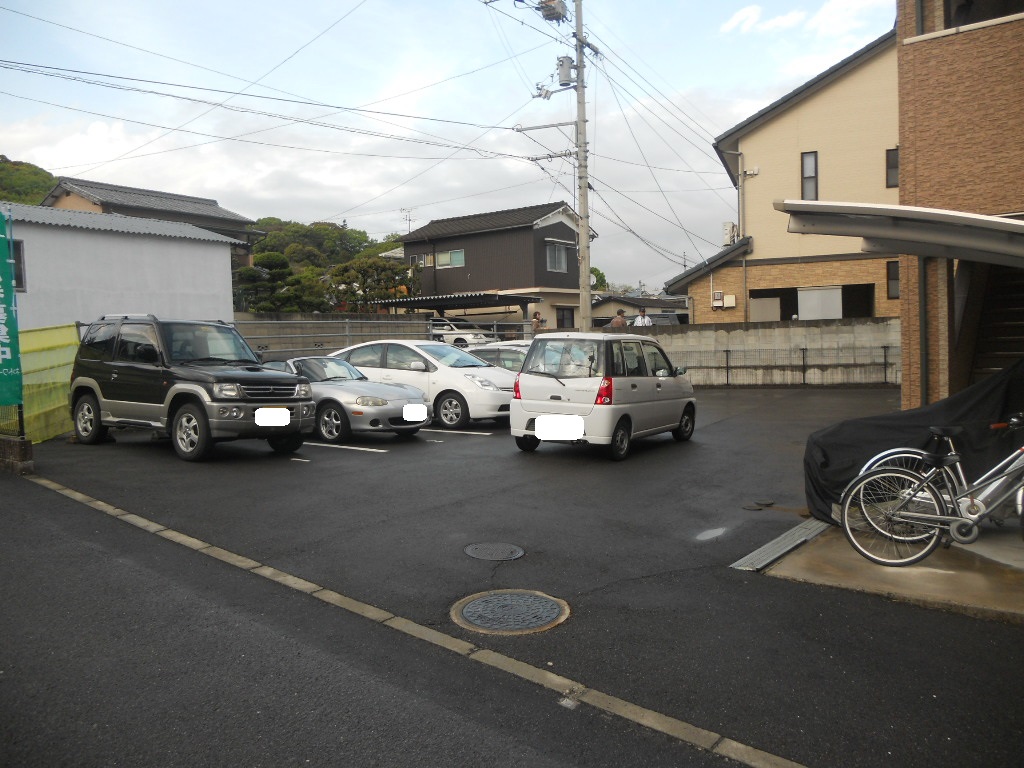 駐車場　駐車2台可能