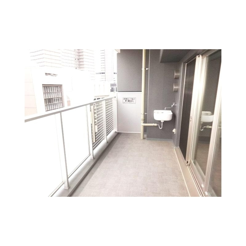 バルコニー　バルコニー広々です。