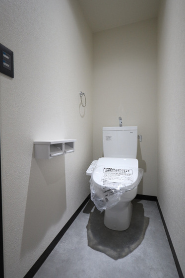 トイレ　※別部屋の写真です