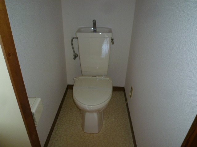 トイレ　すべての写真は101号