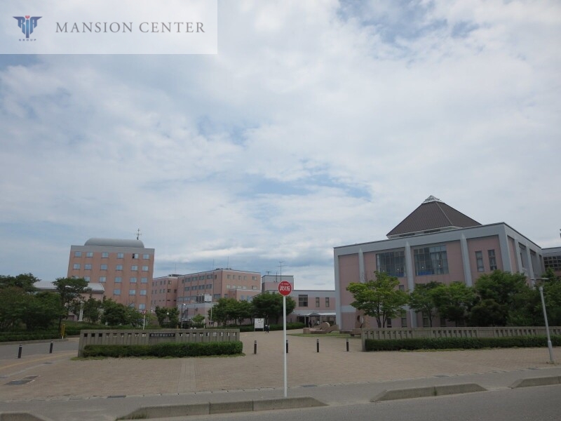 大学・短大　私立新潟医療福祉大学（大学・短大）まで7875m