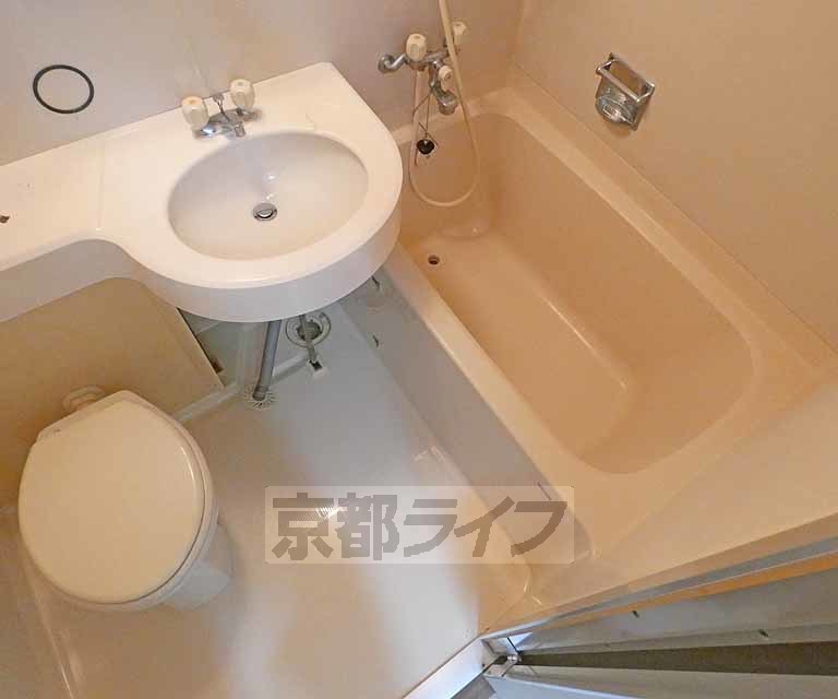 バス・シャワールーム　バスです。