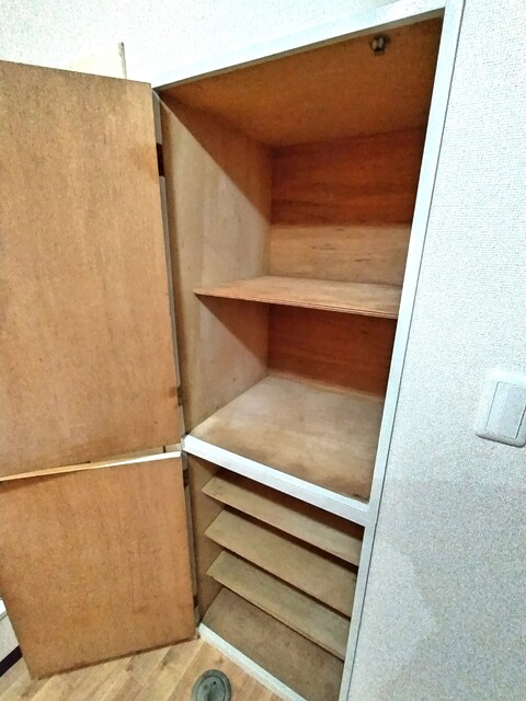 玄関　シューズボックス