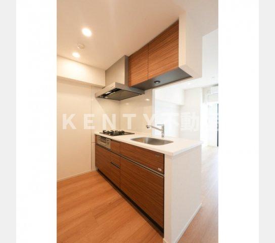 キッチン　コンパクトなキッチンで掃除もラクラク