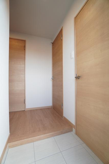 玄関　※別号室参考写真※