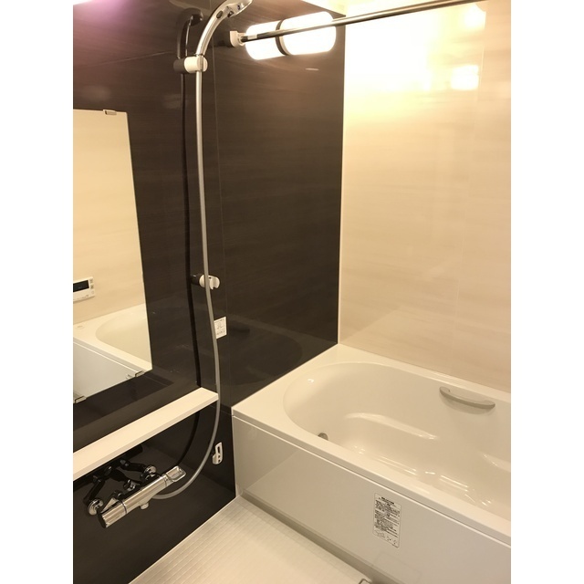 バス・シャワールーム　※同タイプ別室