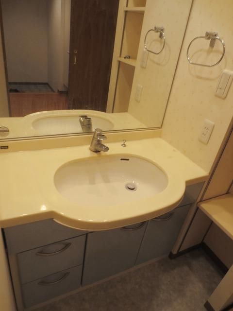 洗面設備　綺麗な洗面台★