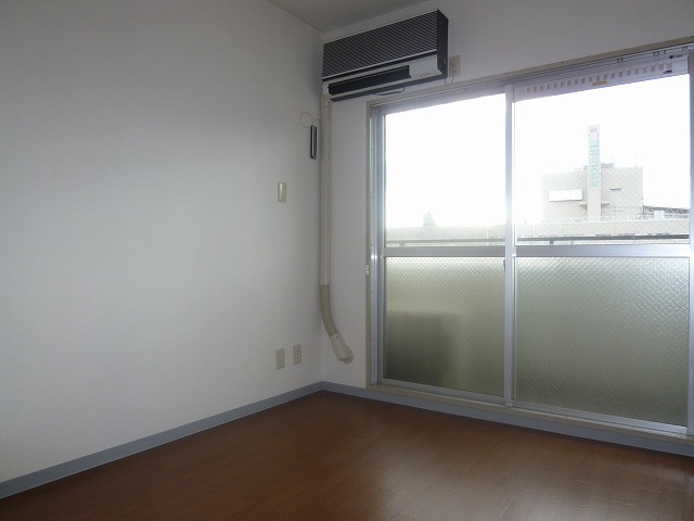 その他部屋・スペース　バルコニーには出入りしやすくなっています