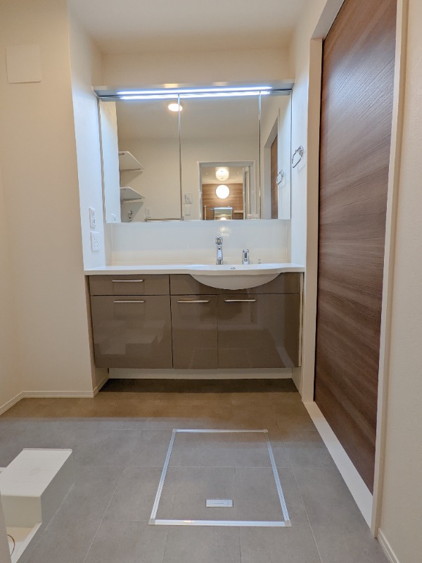 洗面設備　図面と現状に相違がある場合には現状を優先