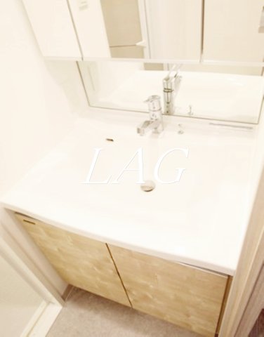 洗面設備　独立洗面台です。