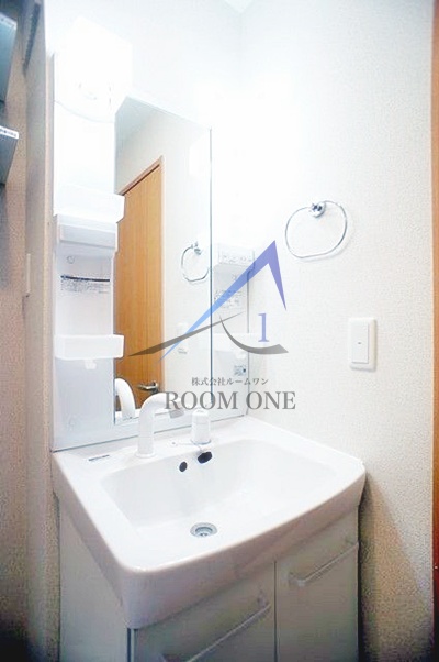 洗面設備　洗面台です。