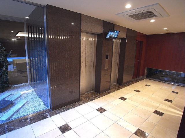 眺望　エレベーター２基付いてます。