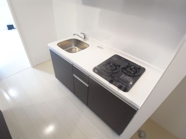 キッチン　２口コンロで料理がしたくなりますね。