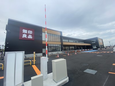 スーパー　コープさっぽろ北広島店（スーパー）まで711m