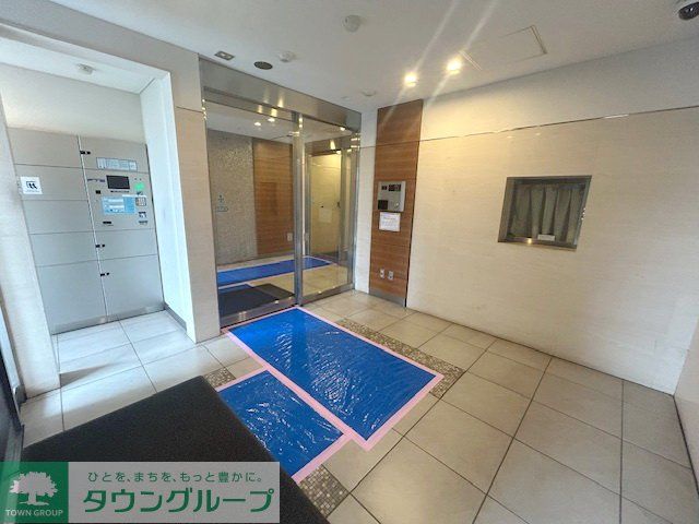 エントランス　エントランス