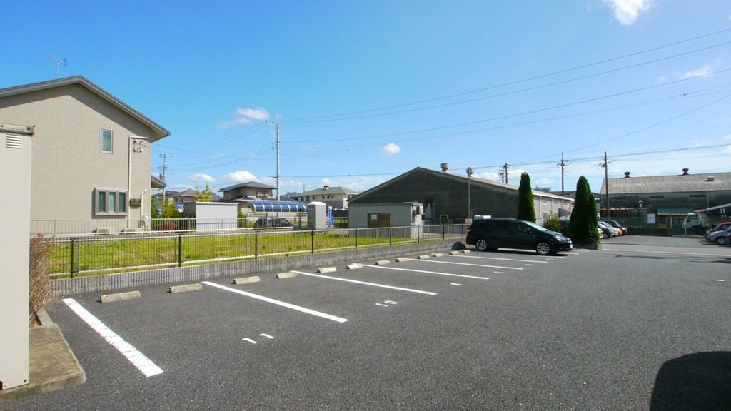 駐車場　駐車場