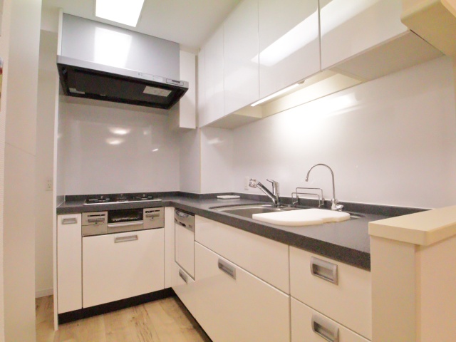 キッチン　※別室の参考写真の為、現況優先です。