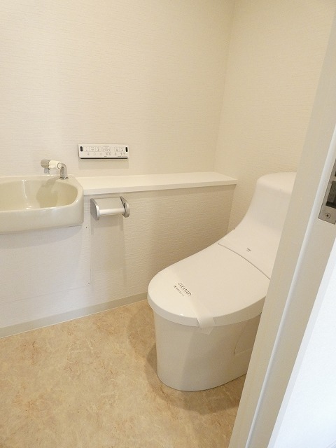 トイレ　トイレ