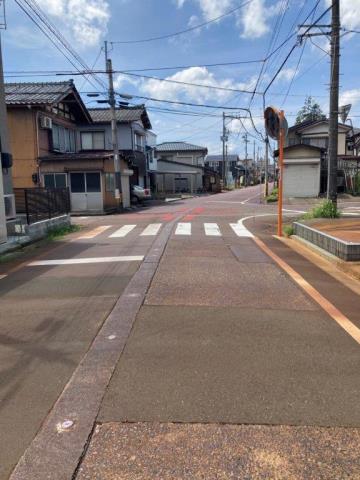 その他　前面道路（その他）まで0m
