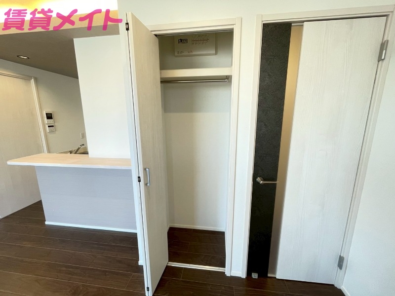 収納　同物件別部屋の写真です