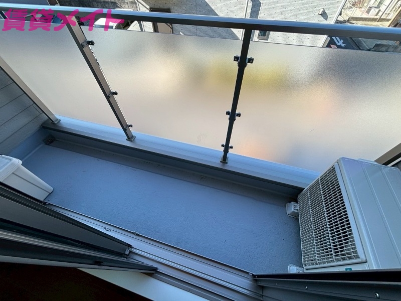 バルコニー　同物件別部屋の写真です