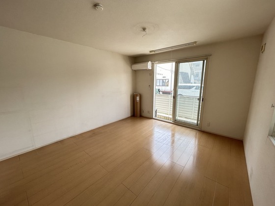 居室・リビング　※別部屋の写真です