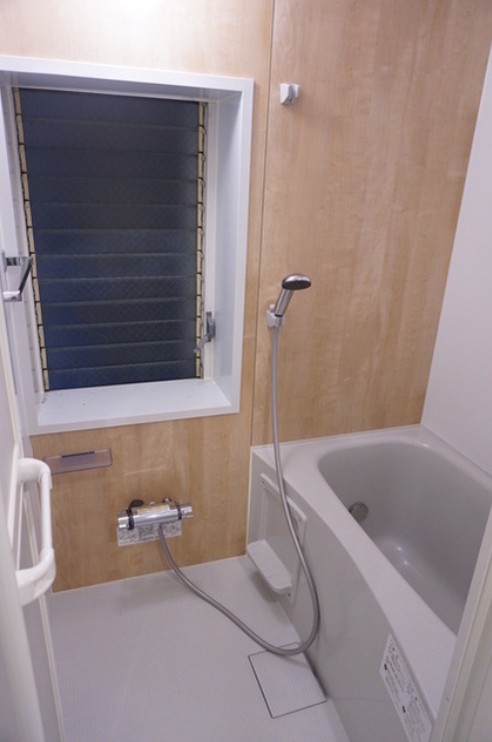 バス・シャワールーム　風呂