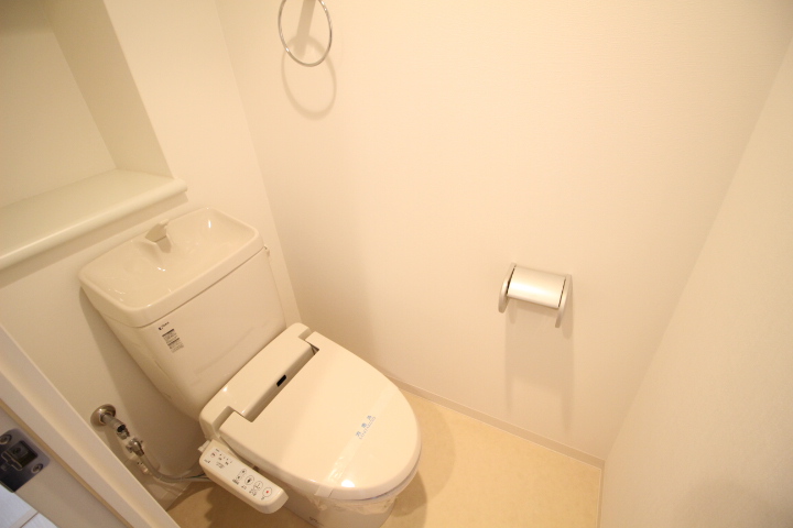 トイレ　清潔感のあるトイレです