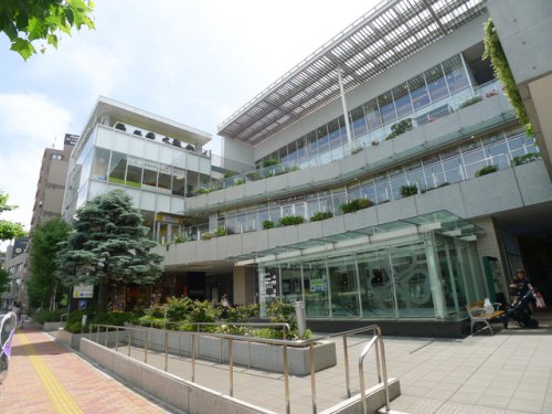 ショッピングセンター　アイテラス落合南長崎（ショッピングセンター）まで435m