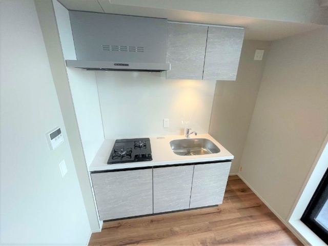 キッチン　※同物件別号室の参考写真です。