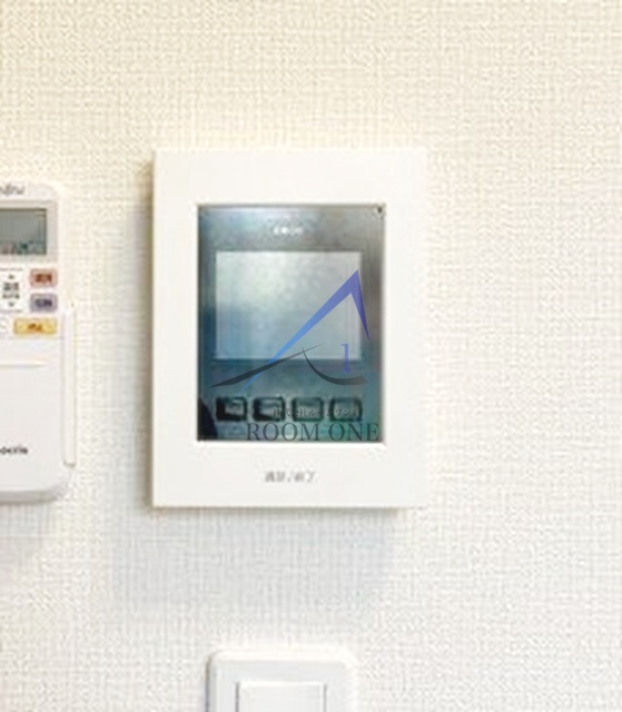 セキュリティ　モニター付きインターホンです。